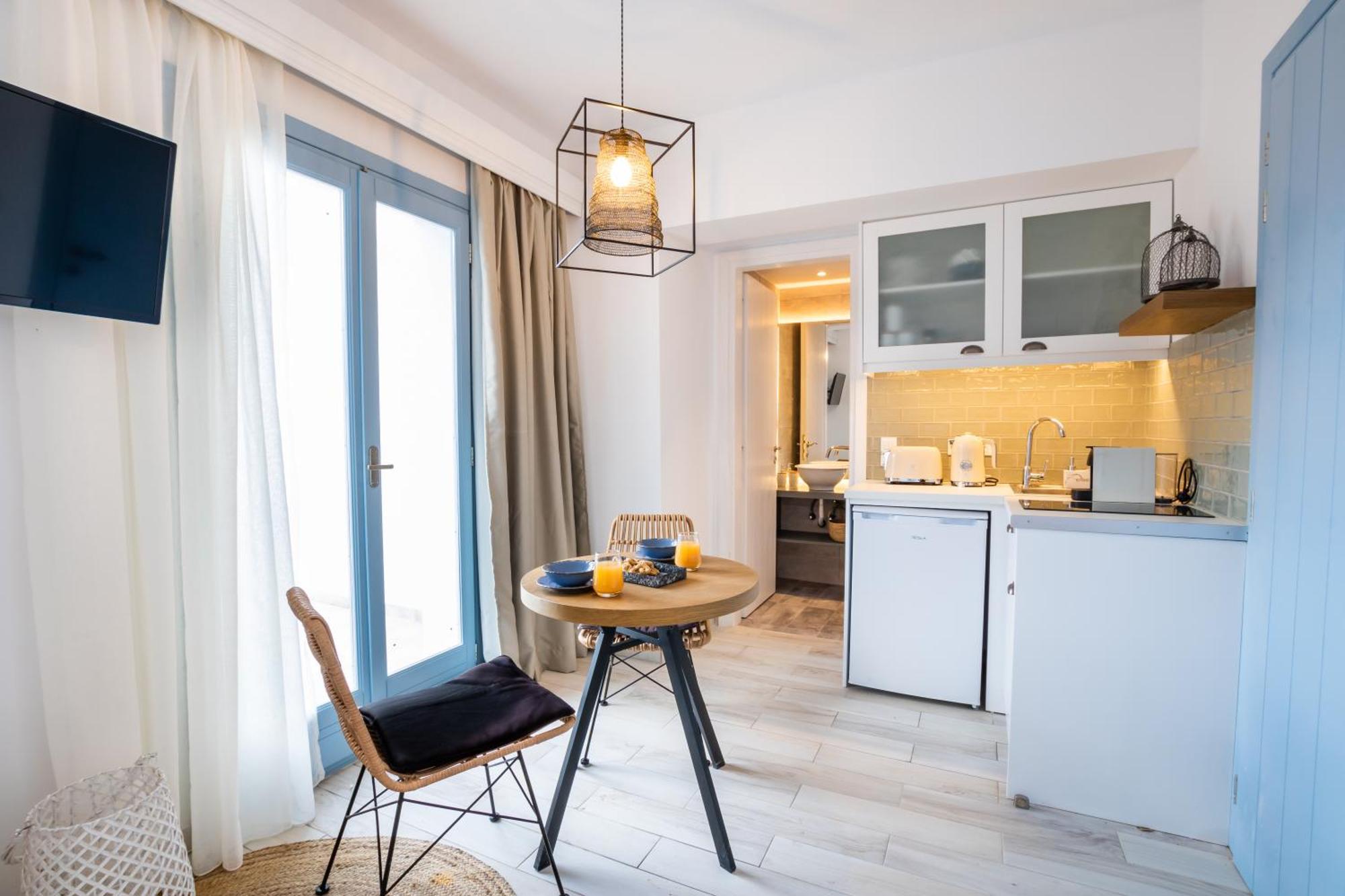 Yploui Suites Карпатос Экстерьер фото